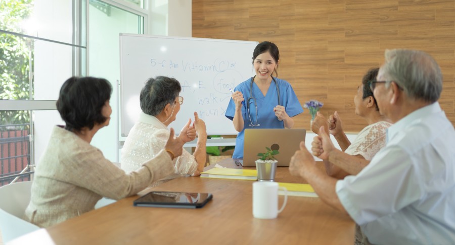 กิจกรรมผู้สูงอายุ (Day Care) ดีต่อสุขภาพกายและใจอย่างไร